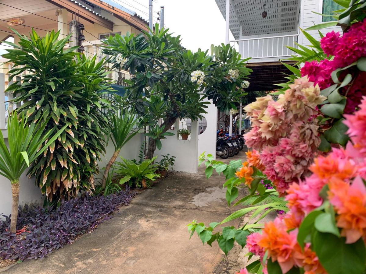 Sawaddeethaweesuk At Kohlarn Apartment Exterior foto