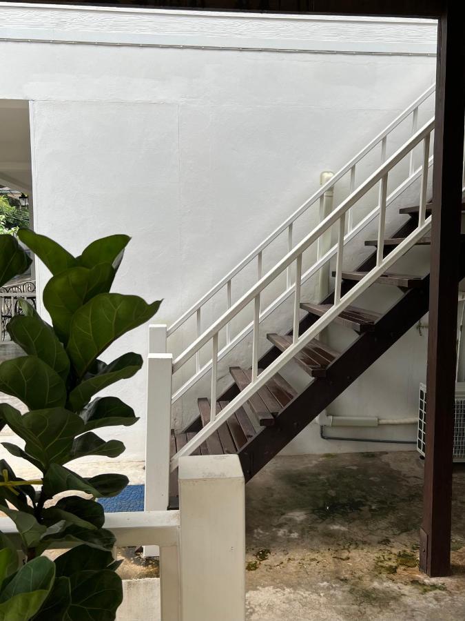 Sawaddeethaweesuk At Kohlarn Apartment Exterior foto